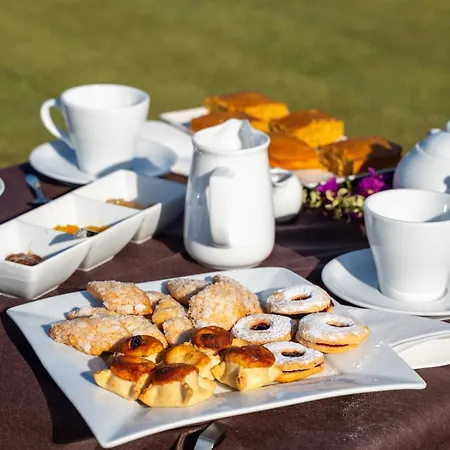 Li Nalboni Farmház *